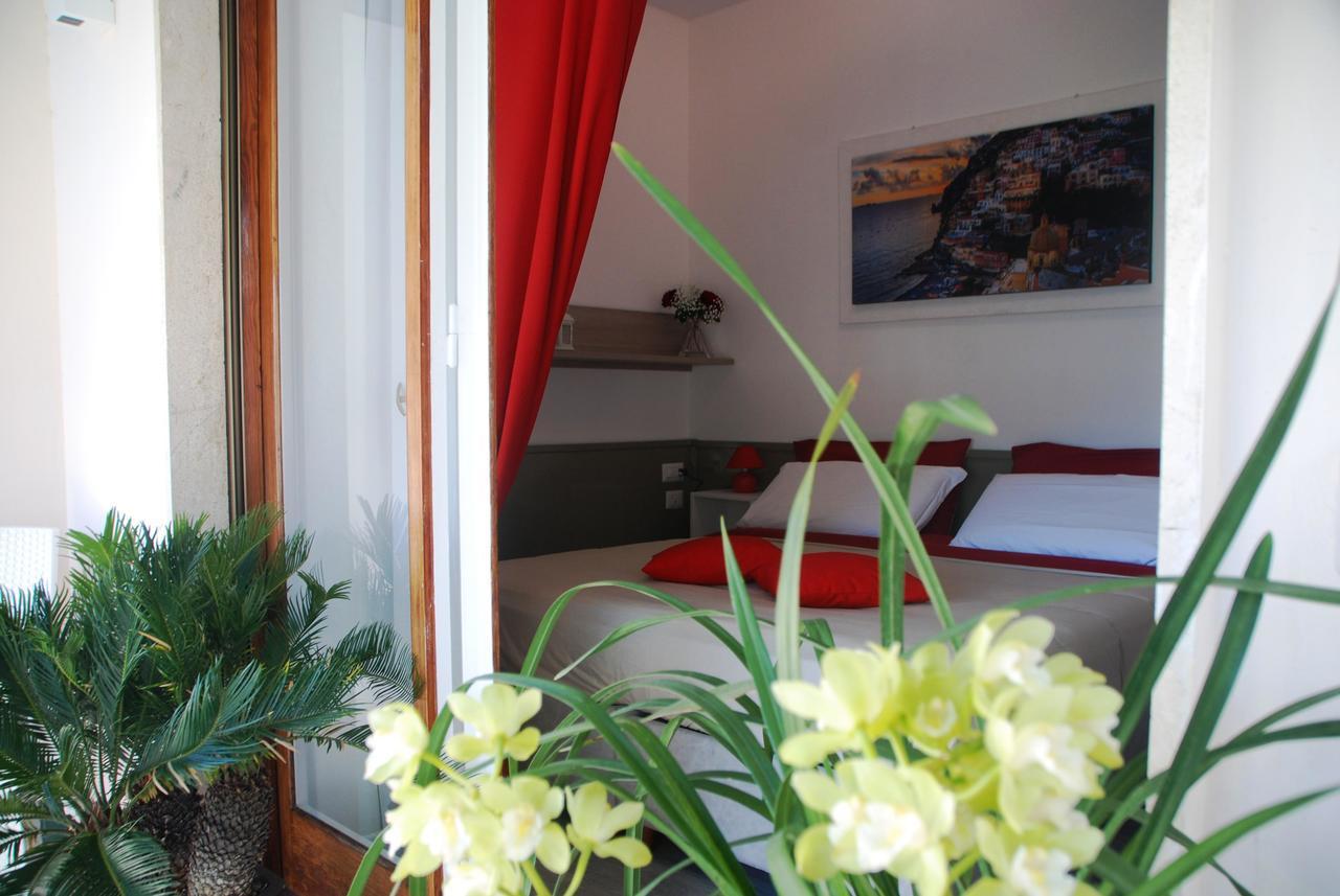 Al Parco II Rota B&B ซอร์เรนโต ภายนอก รูปภาพ